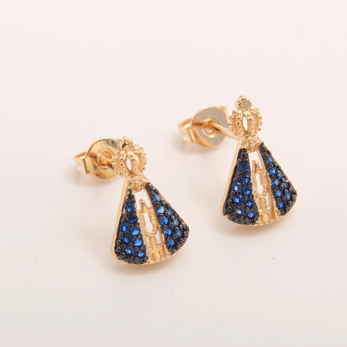 Brinco de Nossa Senhora Aparecida Celestial - Ouro 14K & Zircônia Premium